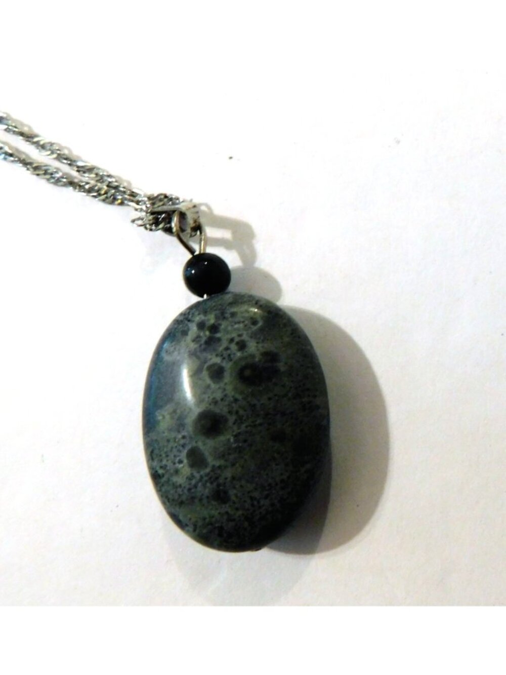 Black Stone Necklace and Fishhook Pierced Earrings 20" Twist Silver Tone Chain - Picture 4 of 11